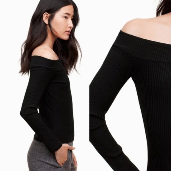 Aritzia | Wilfred Freman Off the Shoulder Shirt - Picture 2 of 3